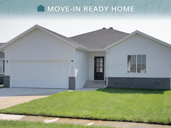 2592 74th Ave S, Fargo, ND 58104