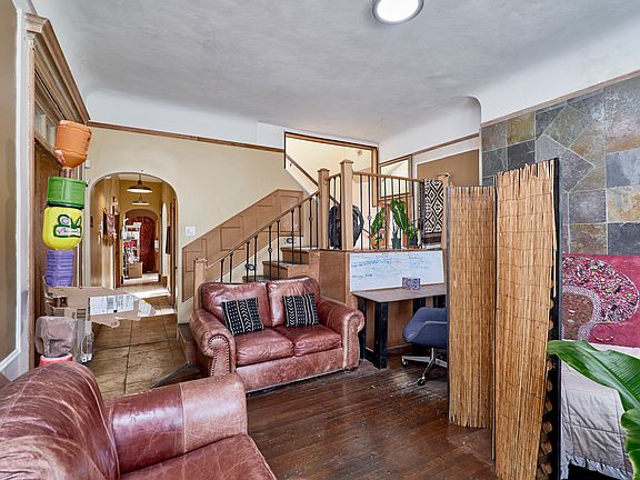5th image of 4469 Washington Blvd #1