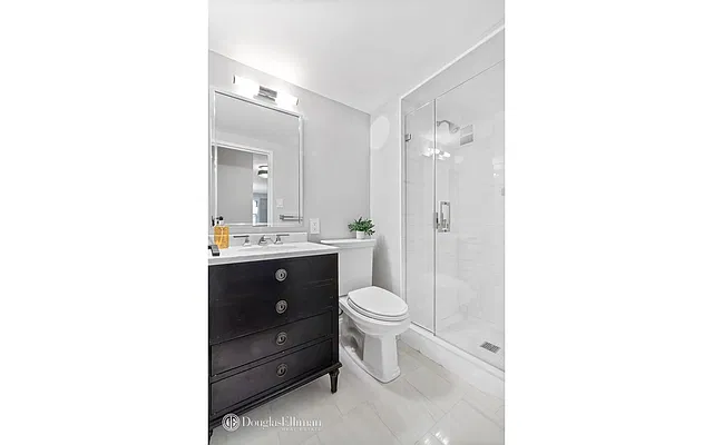 Sold by Douglas Elliman | media 7