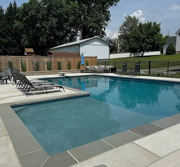 9 Linden Blvd — Photo 2