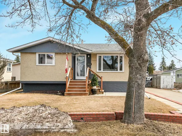 9615 159th St NW, Edmonton, AB T5P 2Z1