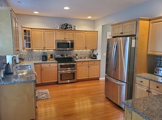 40 Tumble Rd, Bedford, NH 03110