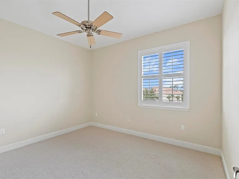 35 Riverview Bnd S #1841 — Photo 11