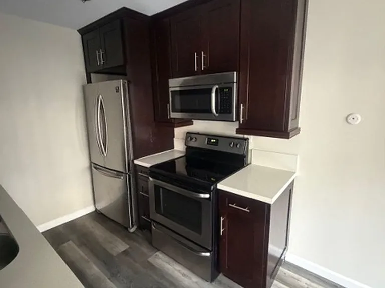 4560 North Ave — Photo 5