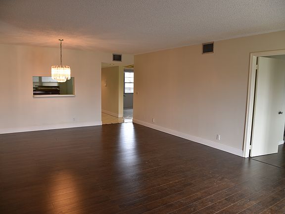 Living & Dining Wood Floors