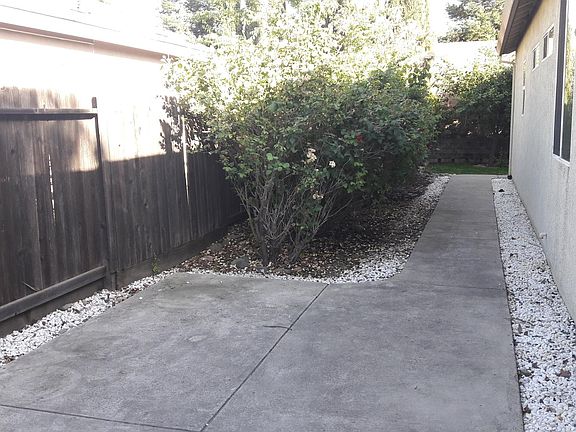Side Yard, RV accessible