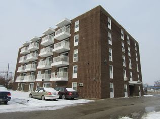 7225 W Higgins Ave UNIT 102, Chicago, IL