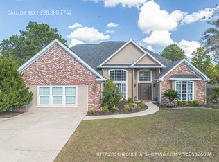 1713 Shelby Ln, Ocean Springs, MS 39564