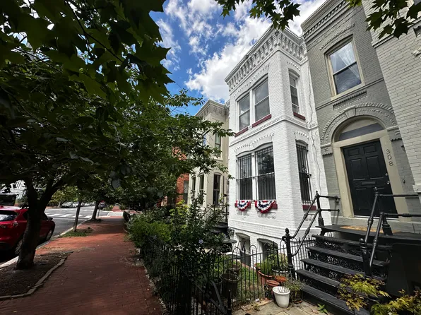 306 E St NE, Washington, DC 20002
