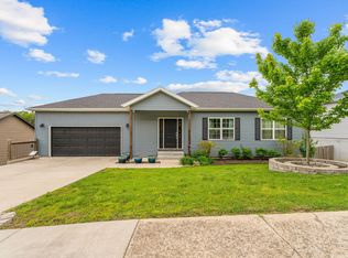 127 Rock Ridge Rd, Branson, MO 65616