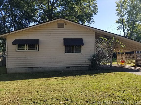 2nd image of 1343 W Delaware St