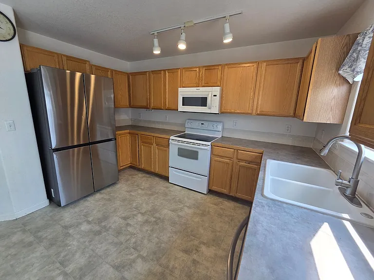 3225 Barbera St — Photo 9