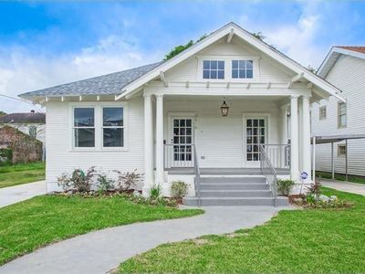 2616 Robert St, New Orleans, LA, 70115