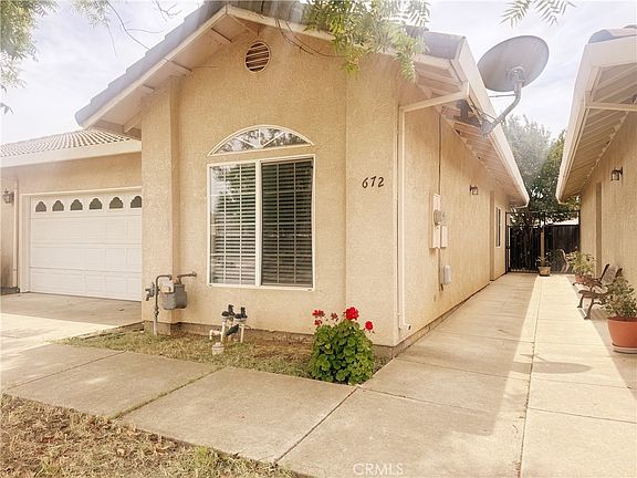 2nd image of 672 Gateway Cir