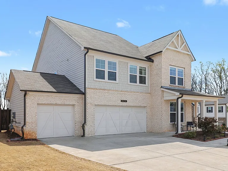 5510 Bower Pl — Photo 2