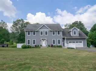 10 Whisper Woods Dr, Somers, CT 06071