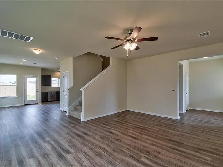 10324 Bankhead Dr — Photo 11