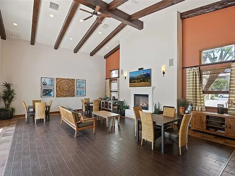 450 E Santa Ana St — Photo 23