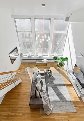 Sold by SR8 REALTY LLC | media 7