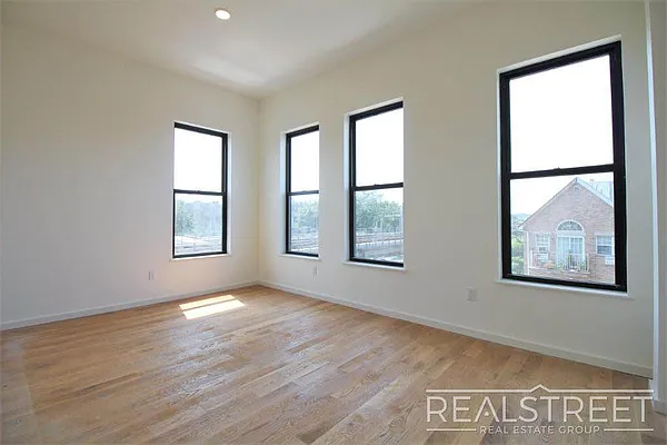 Rented by Real Street Inc | media 12