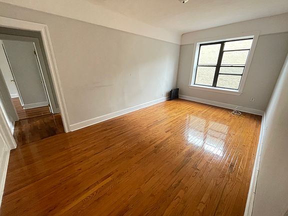 3rd image of 3244 30th St #4