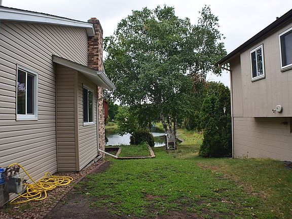 3rd image of 7916 Oregon Ave N
