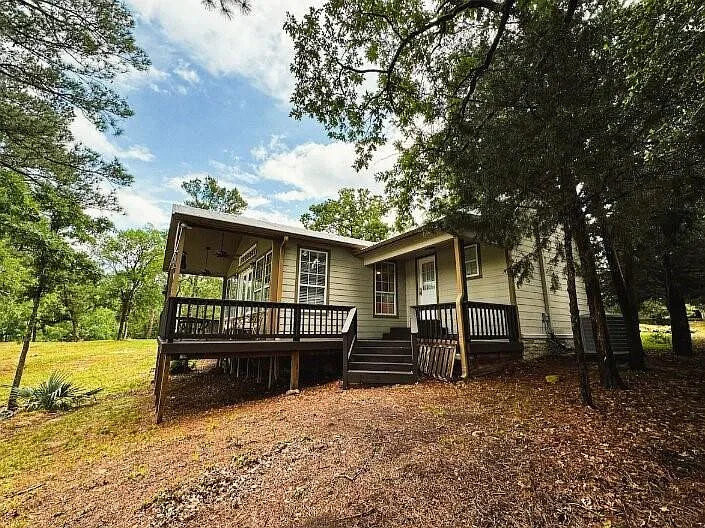 38 Martha Ln — Photo 26