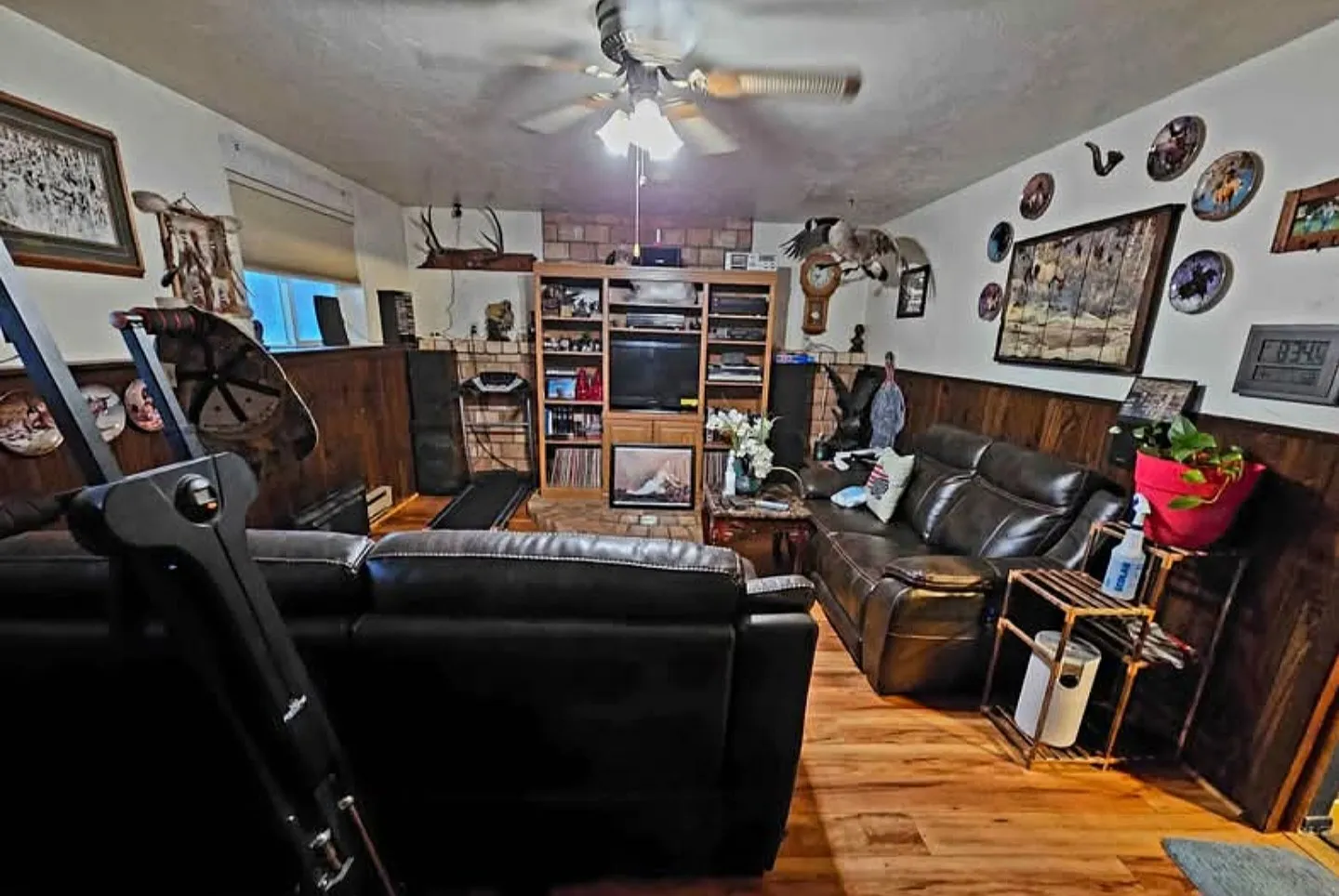 4 bed, 1.5 bath, 1047 sqft, $600 — Photo 2