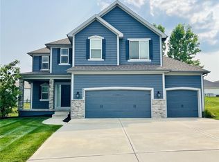 24819 W 148th Ct, Olathe, KS 66061