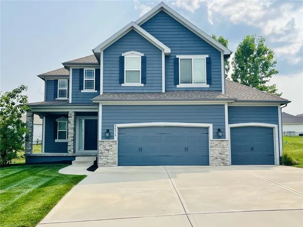 24819 W 148th Ct, Olathe, KS 66061