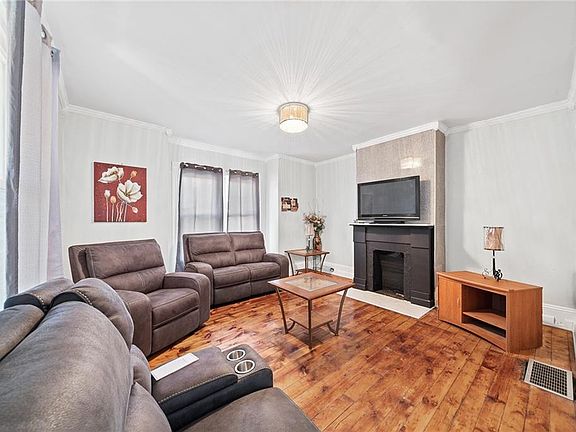 2nd image of 1824 W 57th St