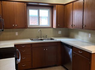 1962 E Monroe Ter, Springfield, MO 65802