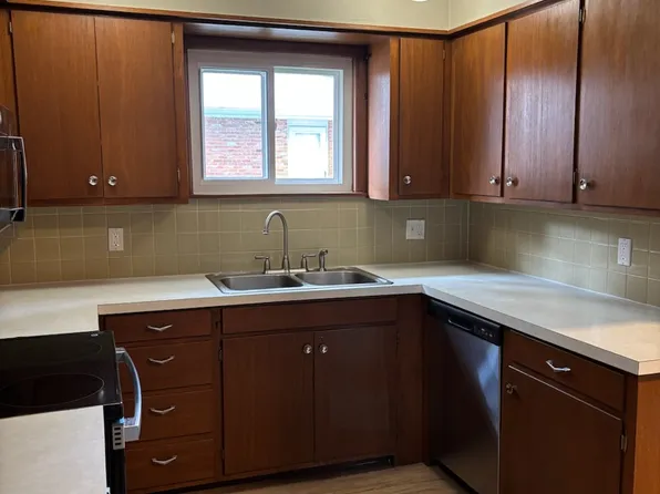 1962 E Monroe Ter, Springfield, MO 65802