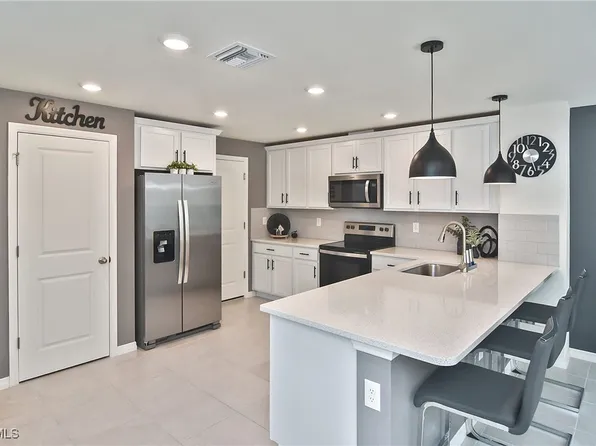 6360 Brant Bay Blvd APT 104, North Fort Myers, FL 33917