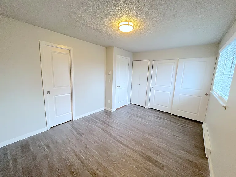 Northview Terrace — Photo 34