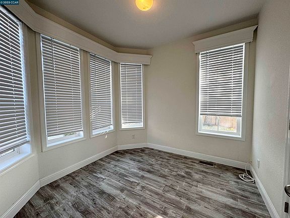 5th image of 91 Terrace Ct