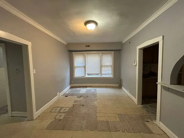 5916 W Roosevelt Rd — Photo 4