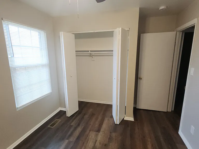 9633 15th Bay St #4 — Photo 17