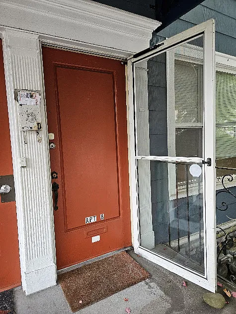 2 bed, 900 sqft, $2,600 — Photo 2