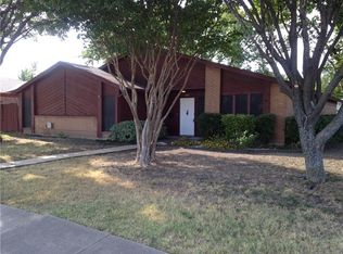 1141 Pleasant Valley Rd, Garland, TX 75040