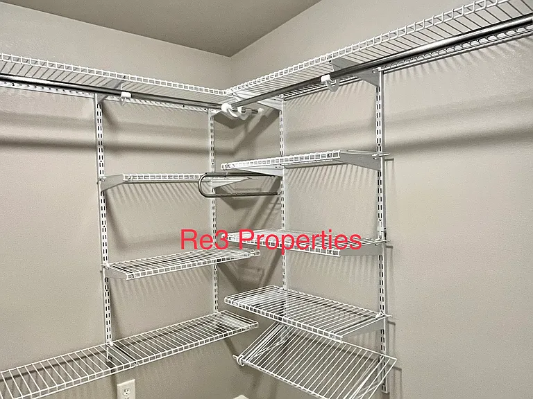 BR 2 closet