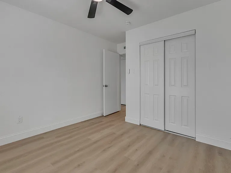 5440 Slay Dr — Photo 4