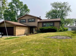 1101 Belair Dr, Darien, IL 60561