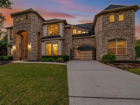 2007 Cliff Manor Dr, Conroe, TX 77304