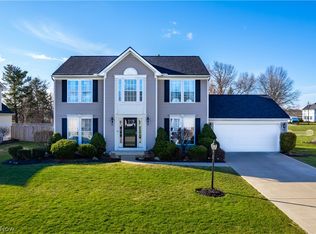 37831 Stoney Lake Dr, North Ridgeville, OH 44039