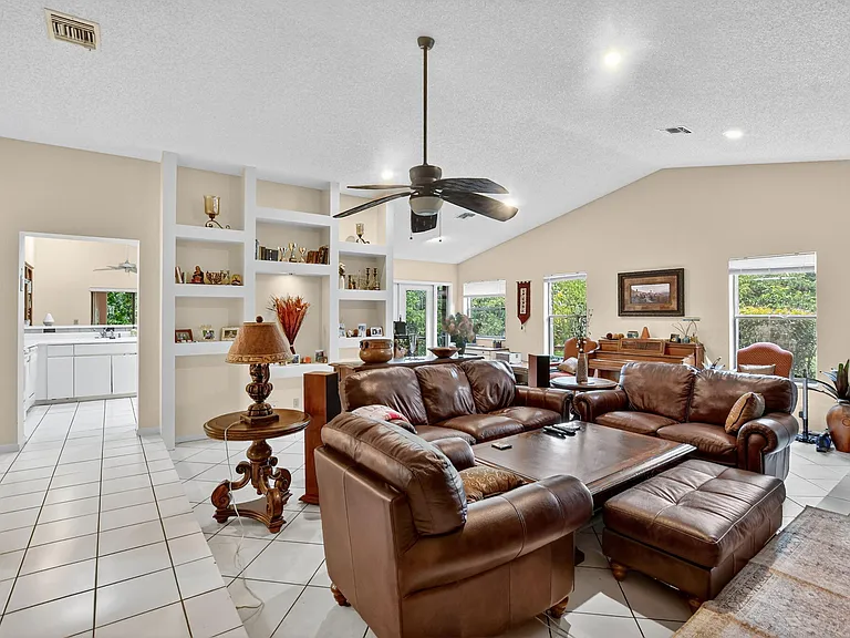 20803 Cabrillo Way — Photo 9
