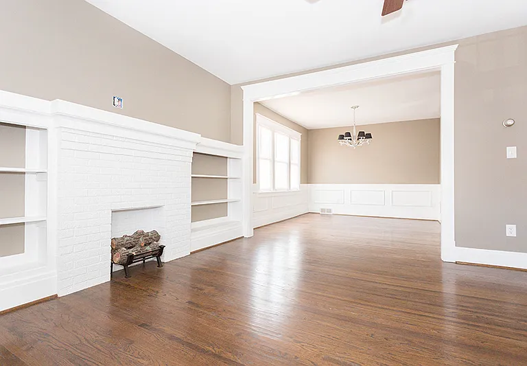 29 N Park Ave #2 — Photo 1