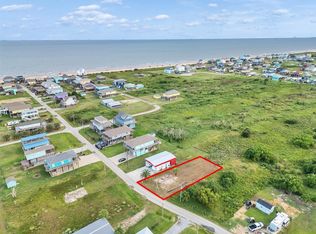 969 Sea Spray Dr, Crystal Beach, TX 77650