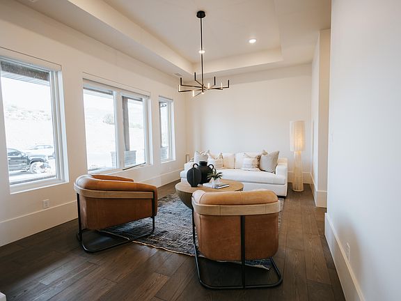 2nd image of 1754 S Mountain Ranch Rd