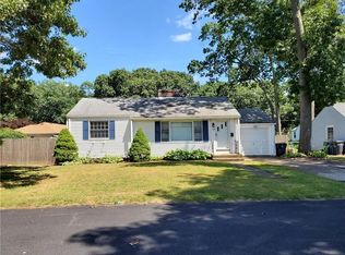 108 Dahlia St, Warwick, RI 02888